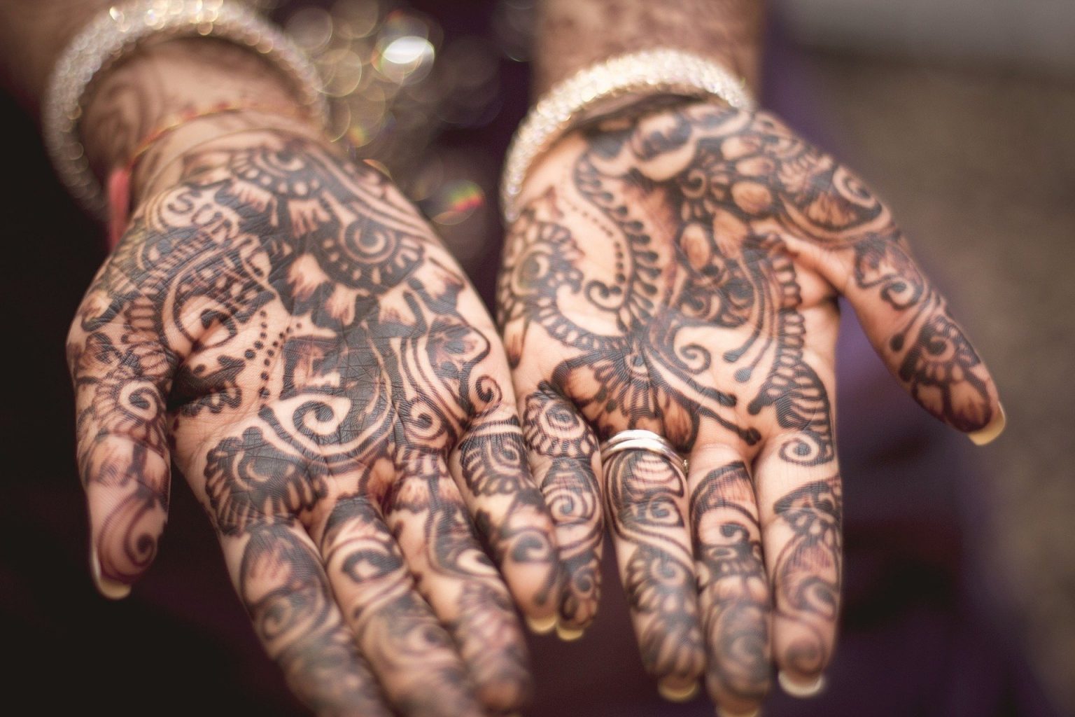 henna-691901_1920-1536x1024-1-1.jpg